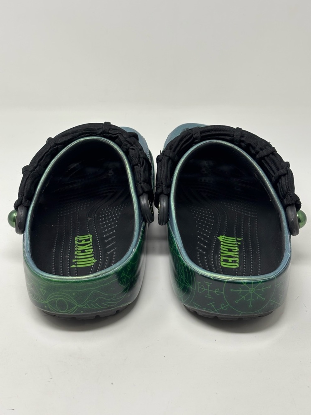 CROCS X Wicked Elphaba Classic Crocs Shoes Size Women’s 7 - Picture 4 of 16